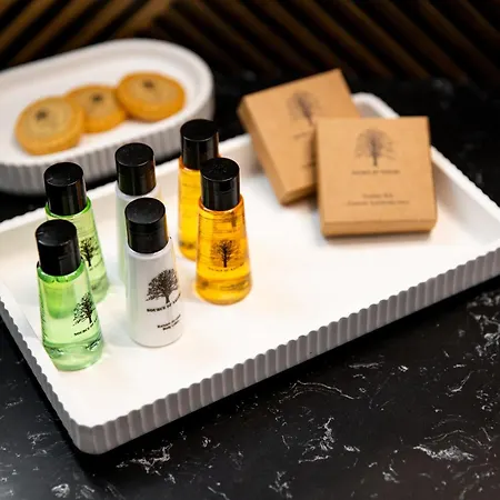 Tree Crown Sea Side Pearl