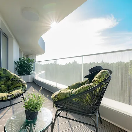 Tree Crown Sea Side Pearl *