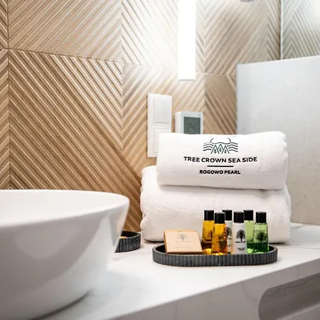 Tree Crown Sea Side Pearl