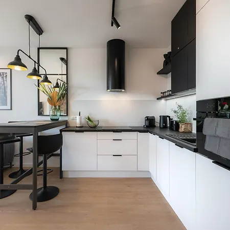 Tree Crown Sea Side Pearl Apartmán