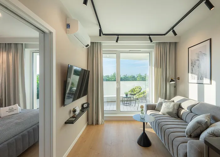 Tree Crown Sea Side Pearl *