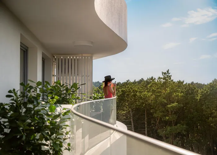 Tree Crown Sea Side Pearl Appartamento