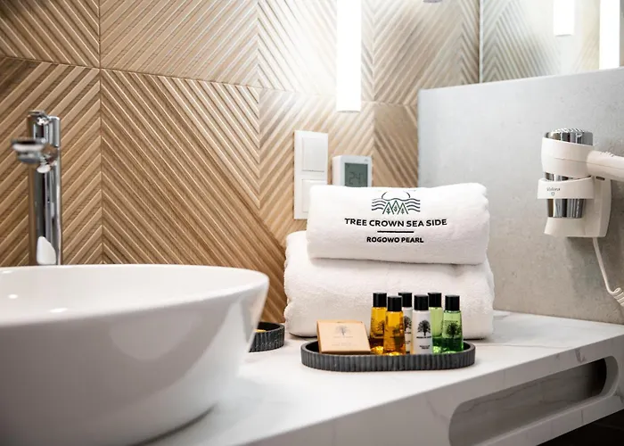 Tree Crown Sea Side Pearl